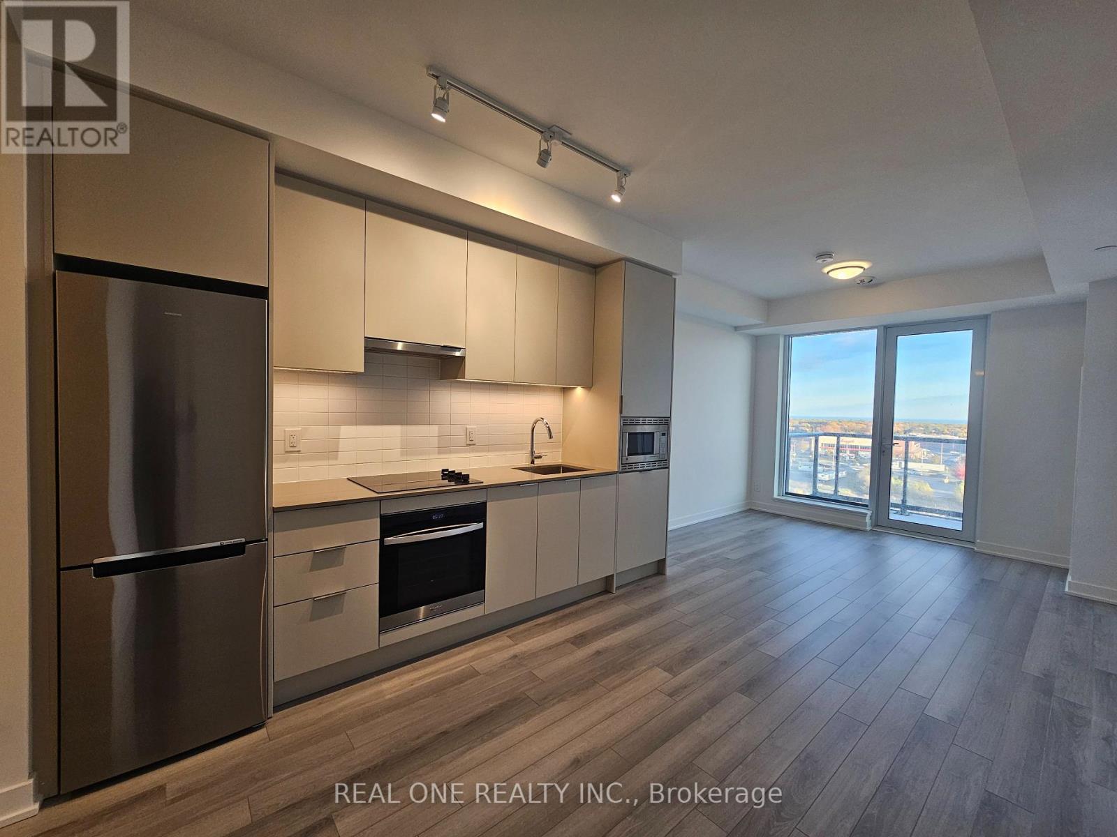 3071 Trafalgar Road #907 Property Photo 7