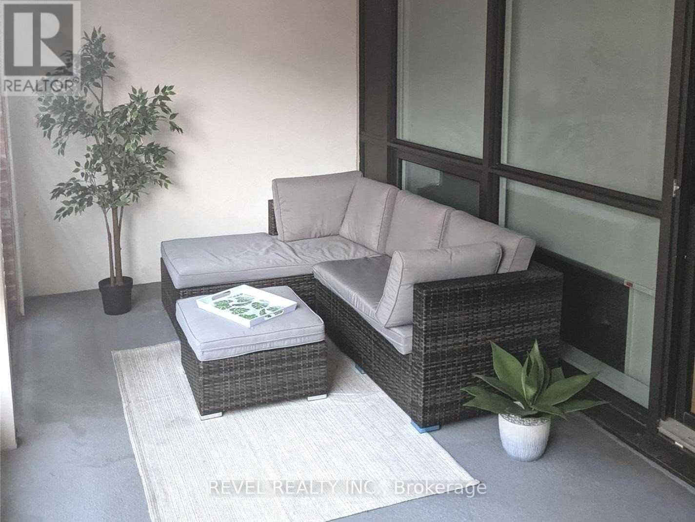 3091 Dufferin Street #533 Property Photo 9