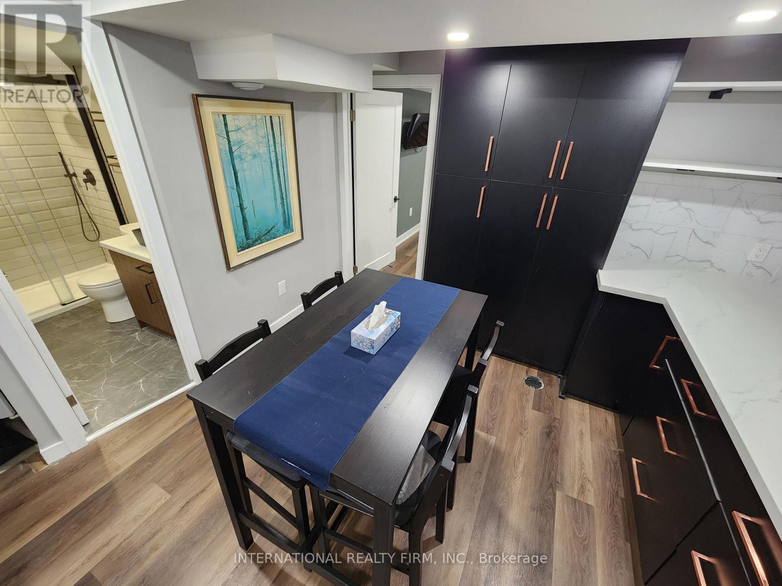 435 Hansen Road #lower Property Photo 1