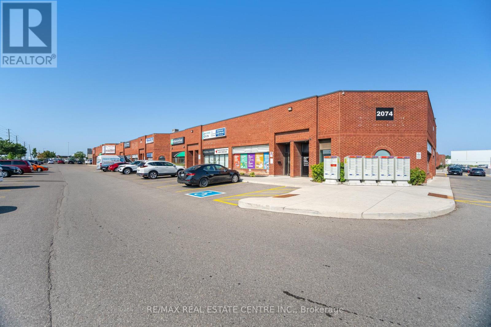 19 - 2074 STEELES AVENUE E