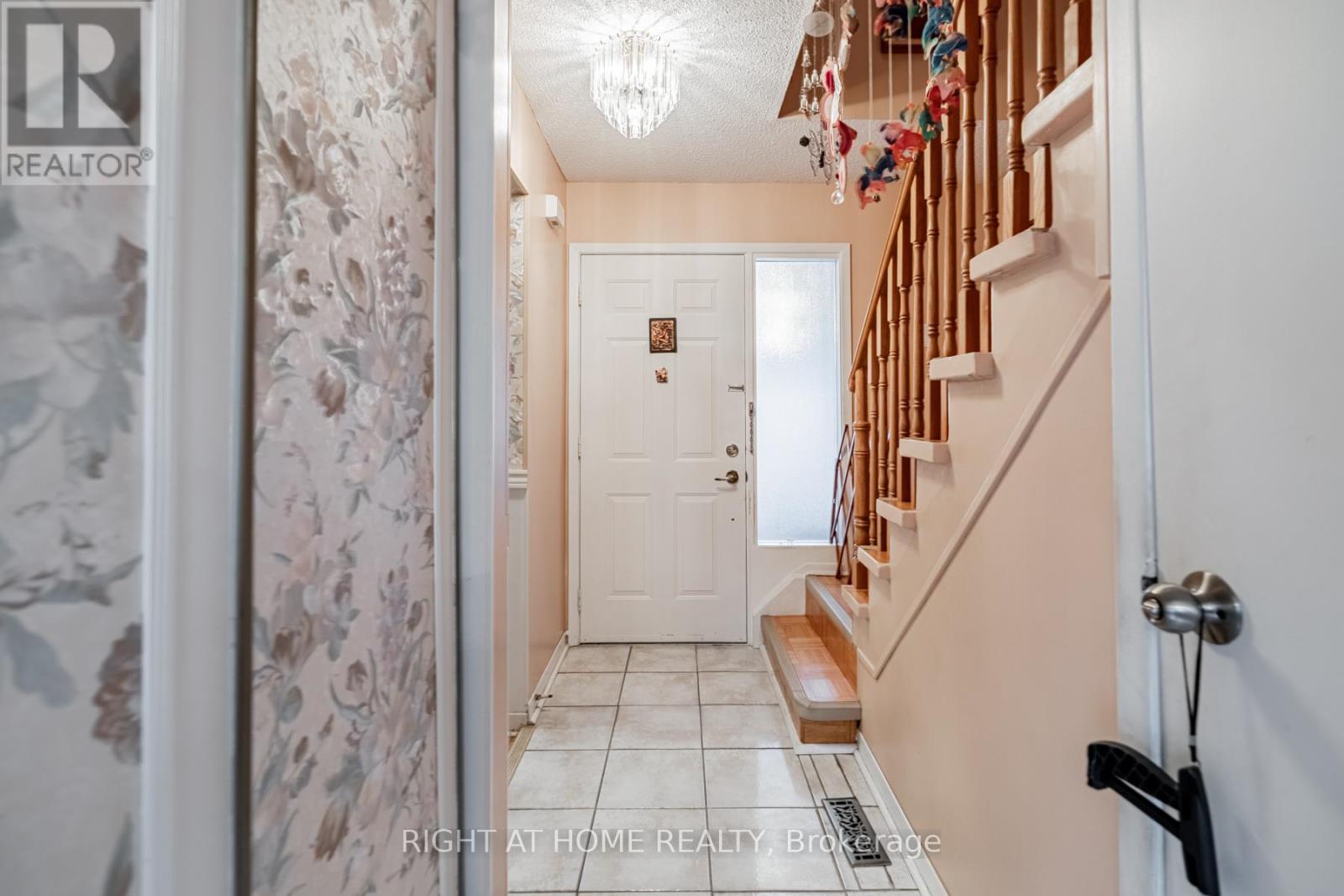 4278 Sawmill Valley Drive Property Photo 6