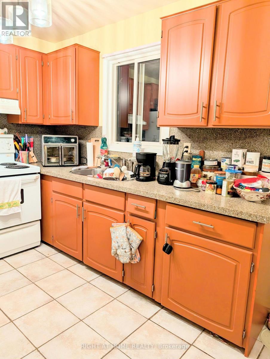 4278 Sawmill Valley Drive Property Photo 11