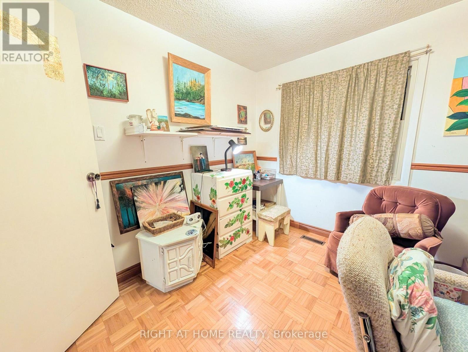 4278 Sawmill Valley Drive Property Photo 34