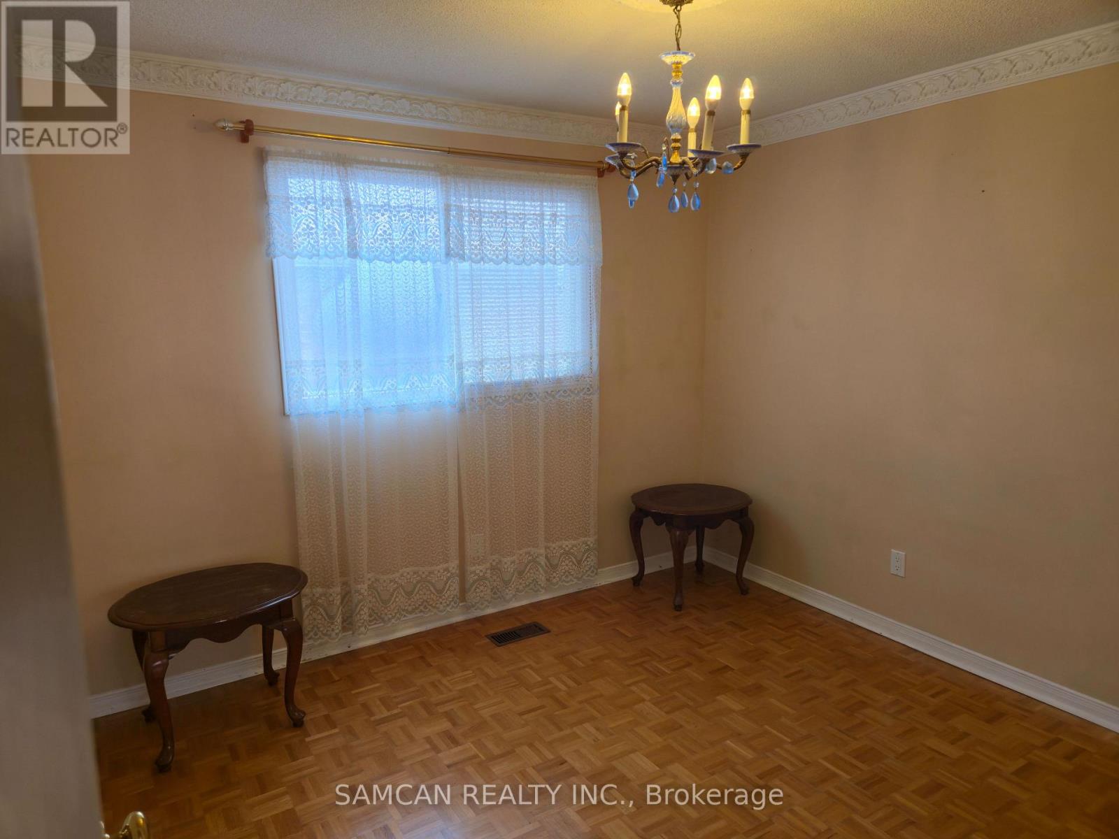 2 - 2470 Wynten Way Property Photo 8