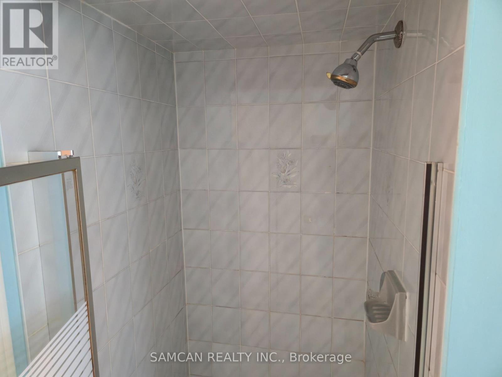 2 - 2470 Wynten Way Property Photo 13