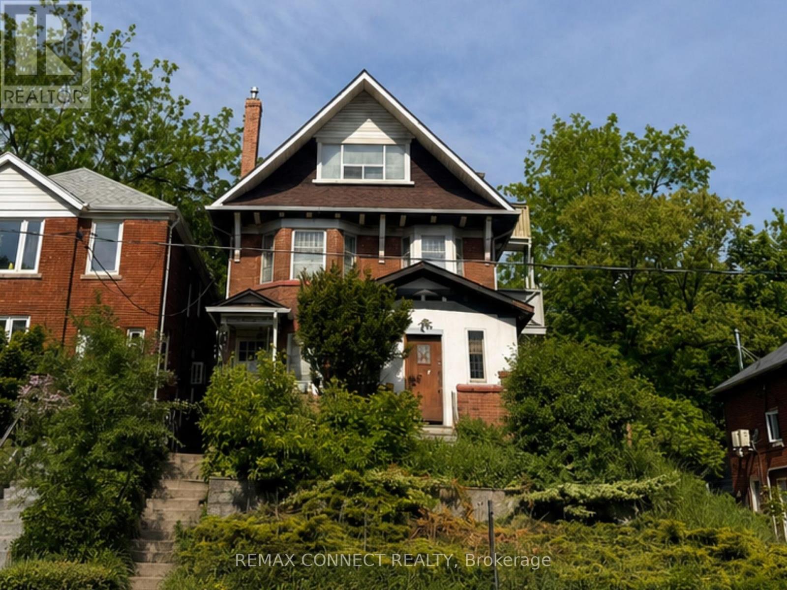 115 PARKSIDE DRIVE Property Photo 1