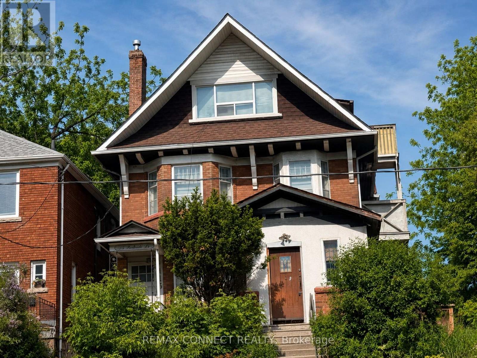 115 Parkside Drive Property Photo 4