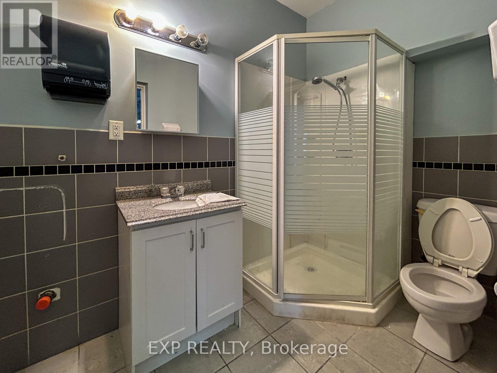 31 Milford Avenue Property Photo 6