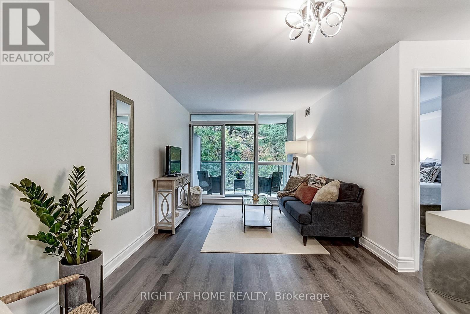 508 - 2565 Erin Centre Boulevard Property Photo 1