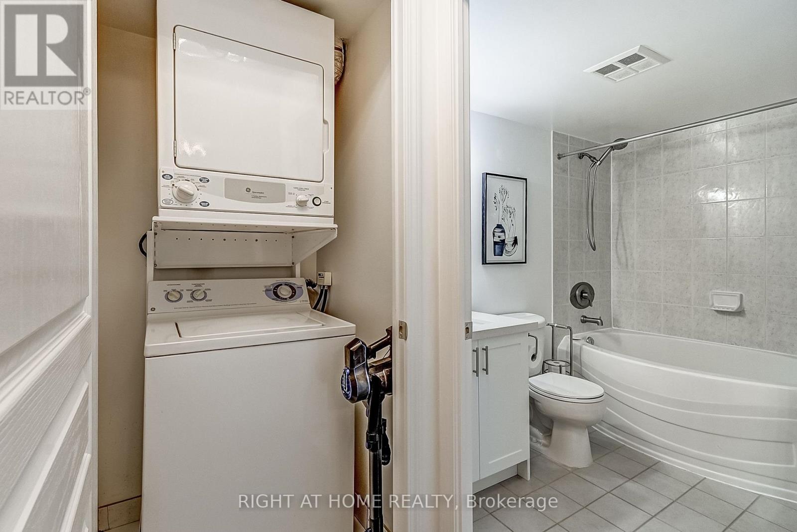 508 - 2565 Erin Centre Boulevard Property Photo 6