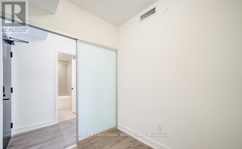 313 - 2333 Khalsa Gate Property Photo 5
