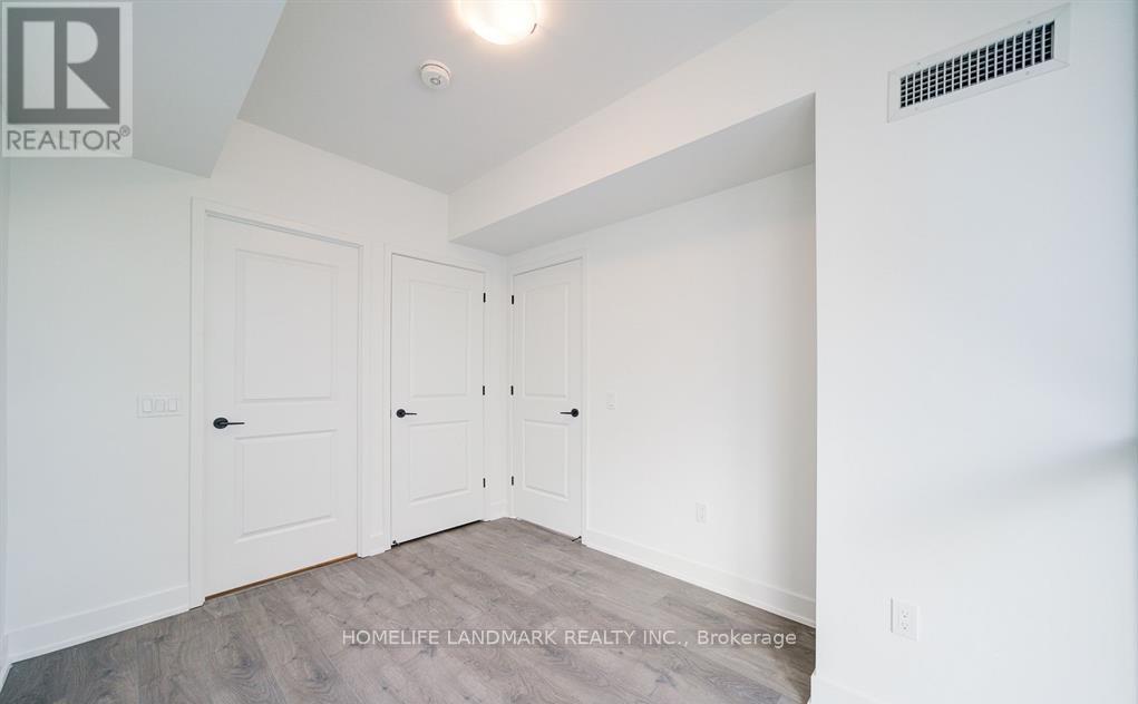 313 - 2333 Khalsa Gate Property Photo 22