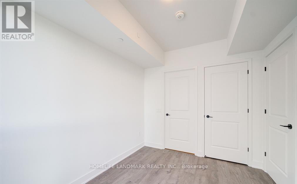 313 - 2333 Khalsa Gate Property Photo 23