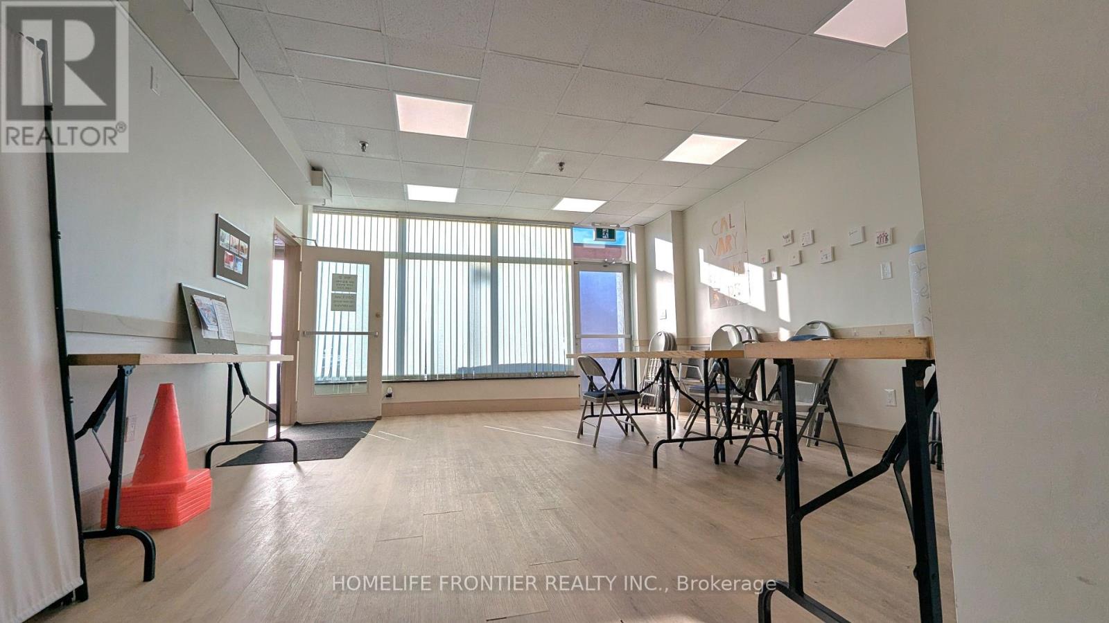 7d - 325 Weston Road Property Photo 2