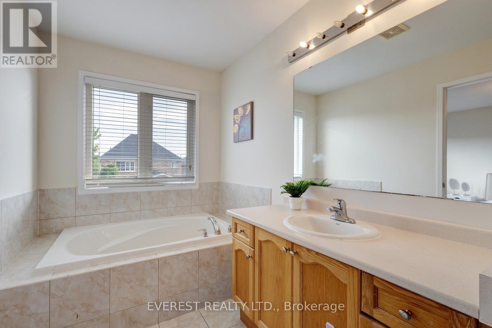 5172 Nestling Grove Property Photo 37