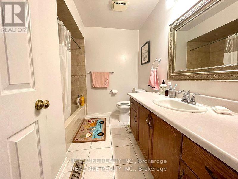 Unit 2 - 1235 Blackburn Drive Property Photo 3