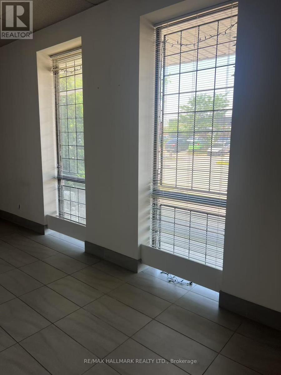 2a - 25 Vanley Crescent Property Photo 5