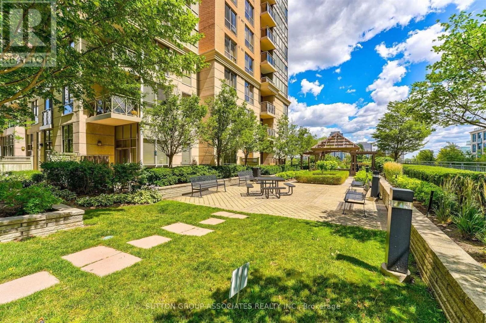 609 - 5229 Dundas Street W Property Photo 39