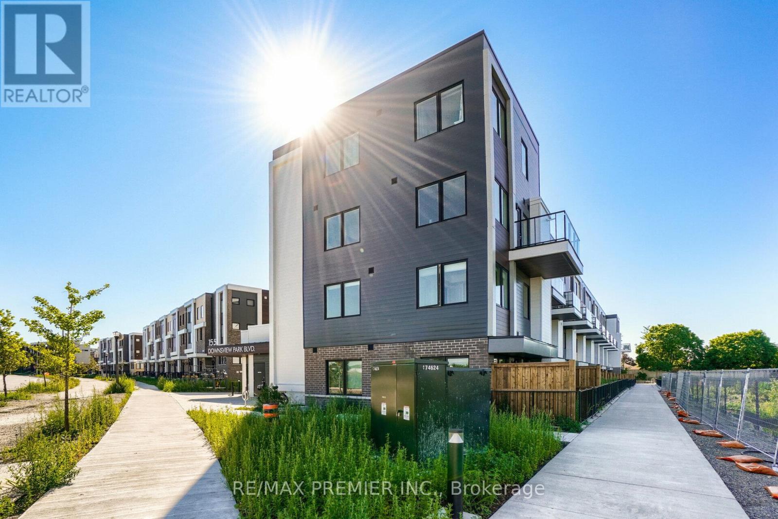 116 - 155 Downsview Park Boulevard Property Photo 1