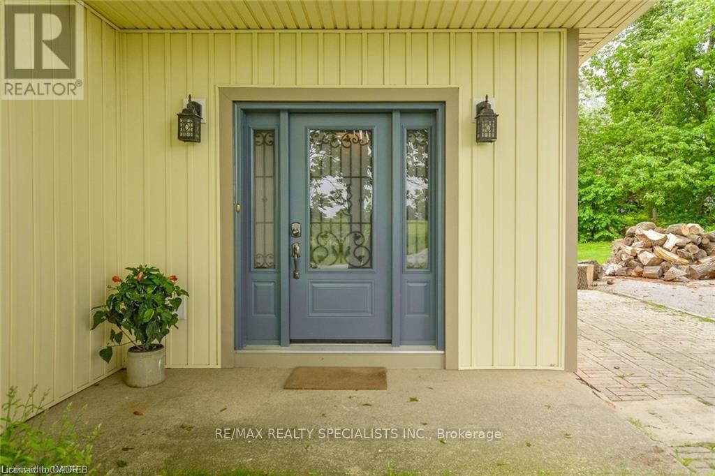 12938 Tenth Line Property Photo 4