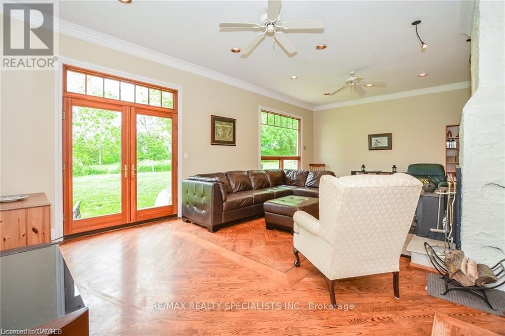 12938 Tenth Line Property Photo 7
