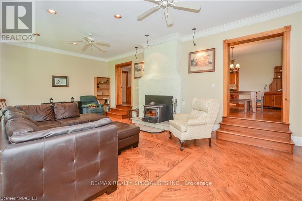 12938 Tenth Line Property Photo 9