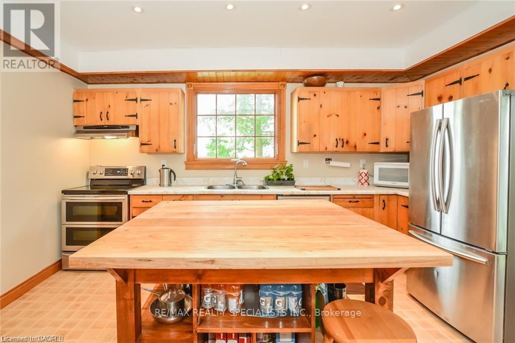 12938 Tenth Line Property Photo 15
