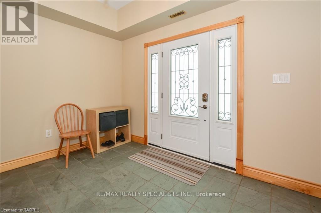 12938 Tenth Line Property Photo 16