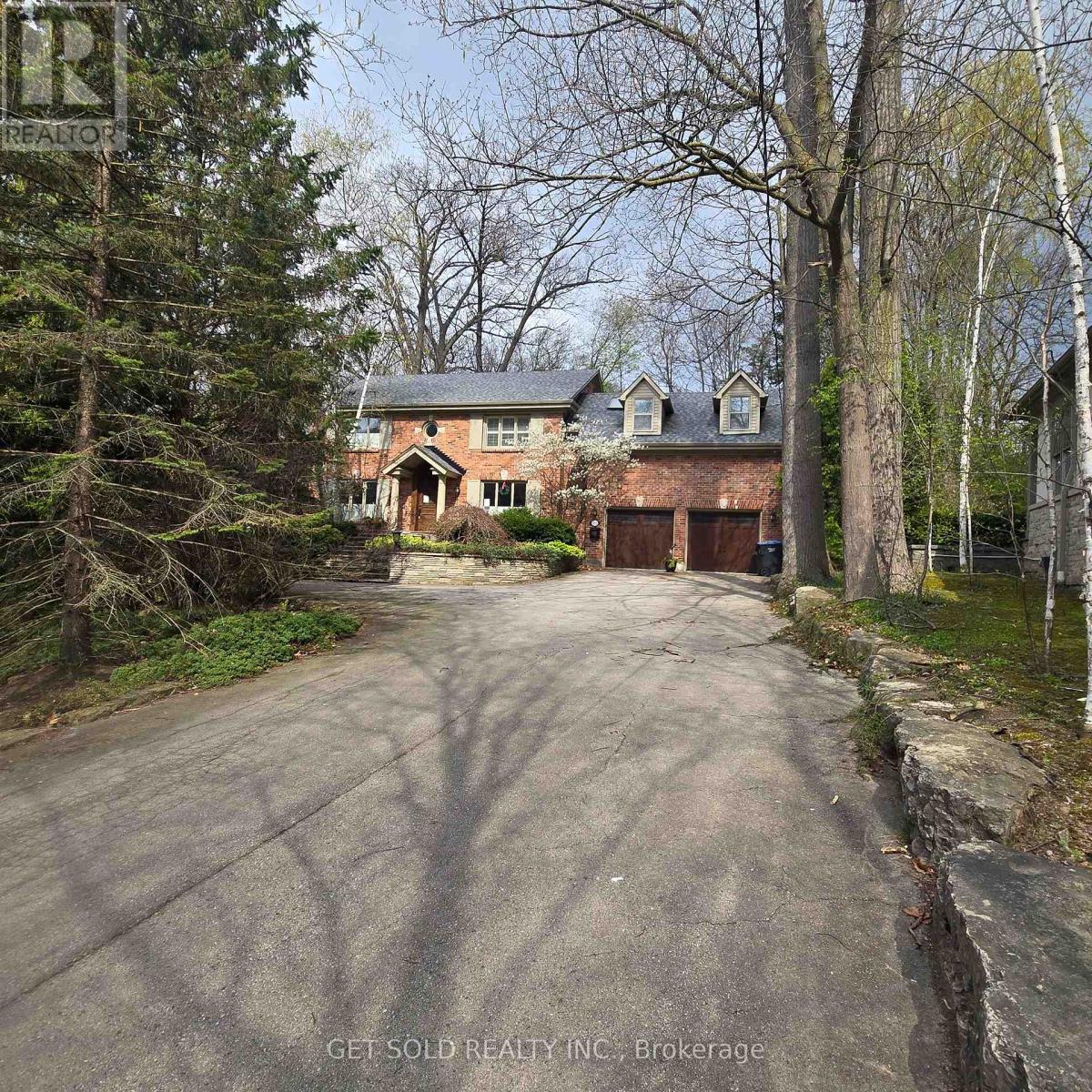 1701 Birchwood Drive Property Photo 2
