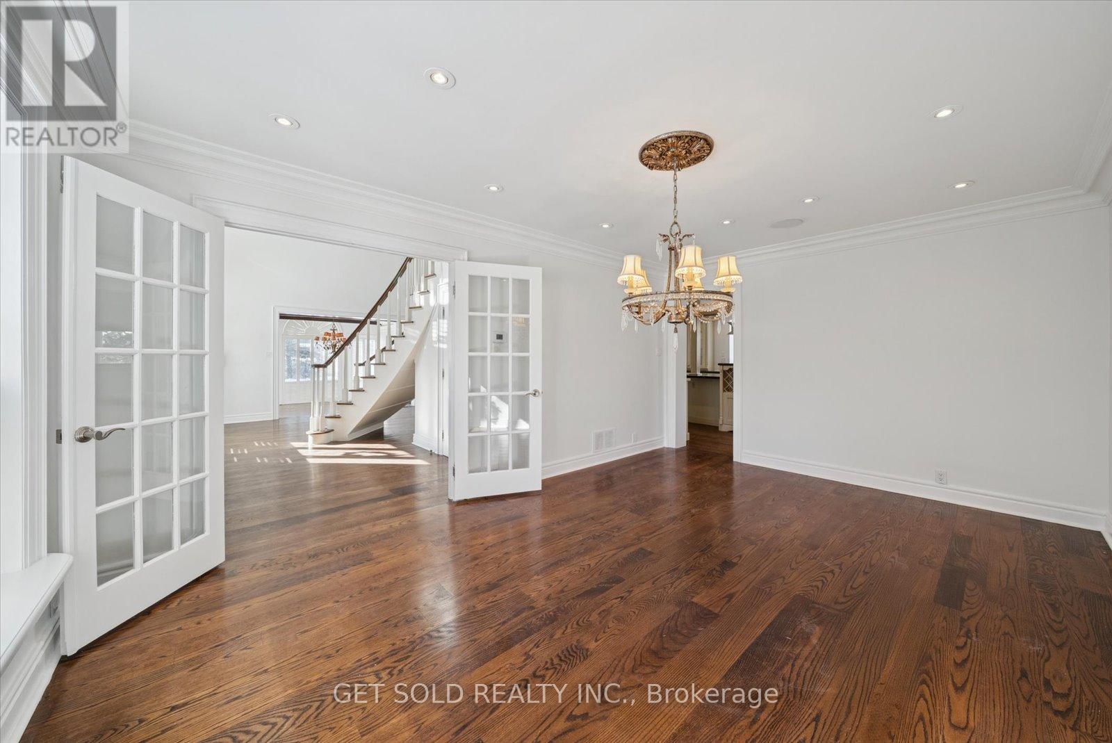 1701 Birchwood Drive Property Photo 9