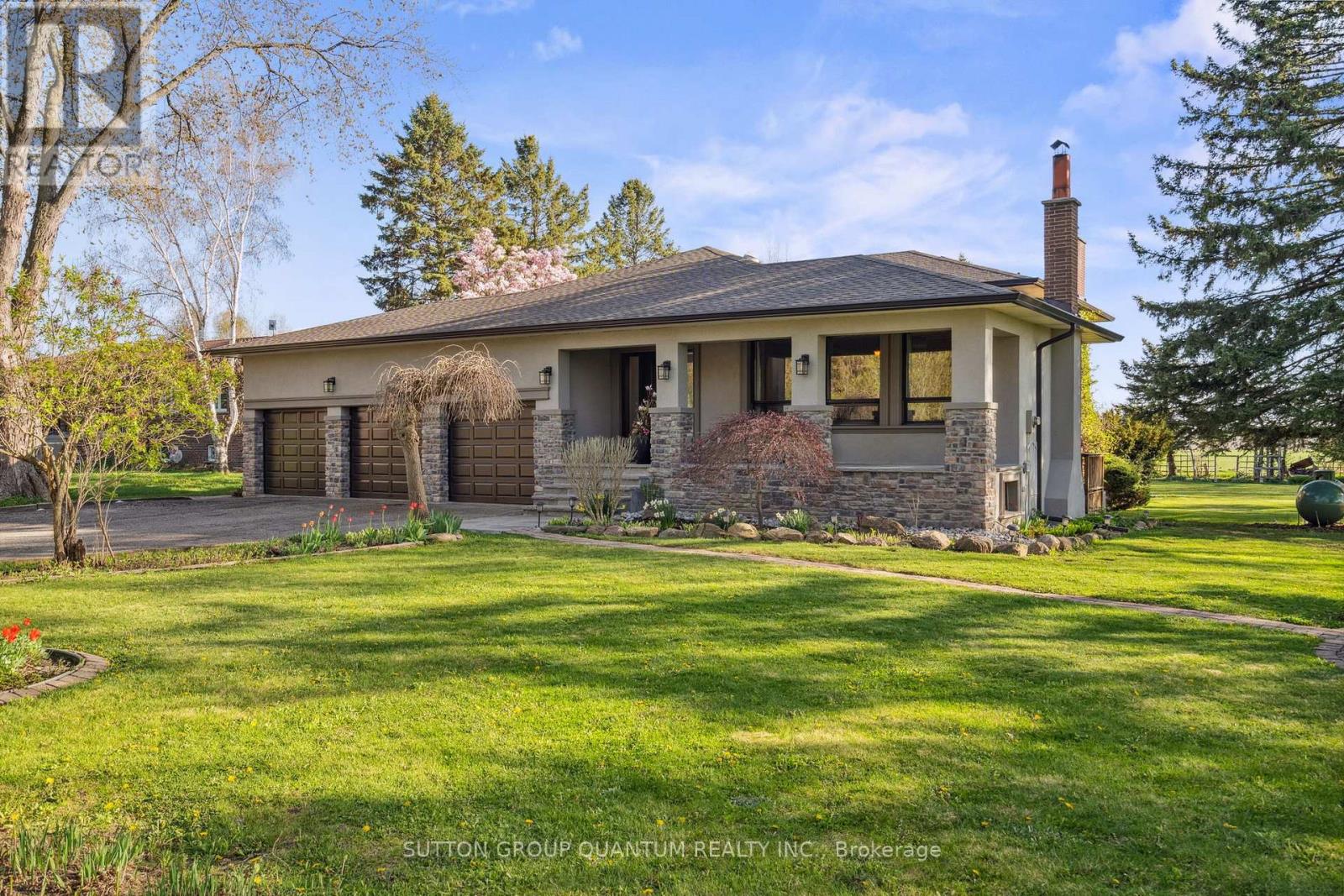 14432 Innis Lake Road Property Photo 2