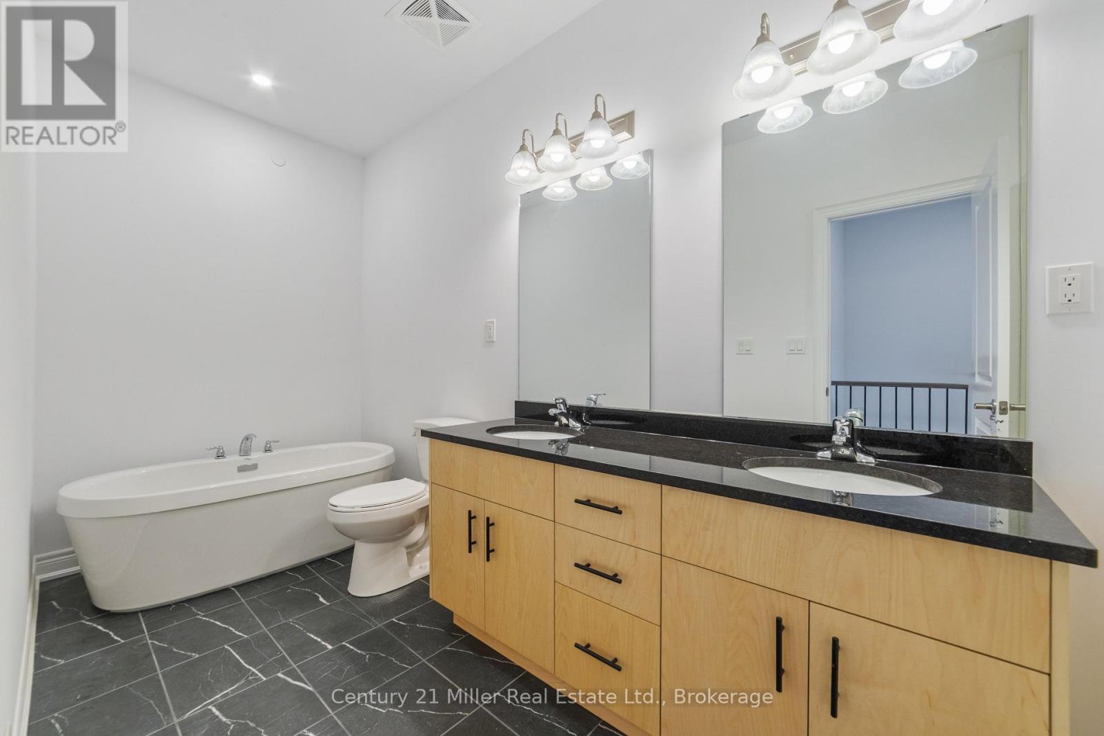 50 - 2150 Trafalgar Road Property Photo 24