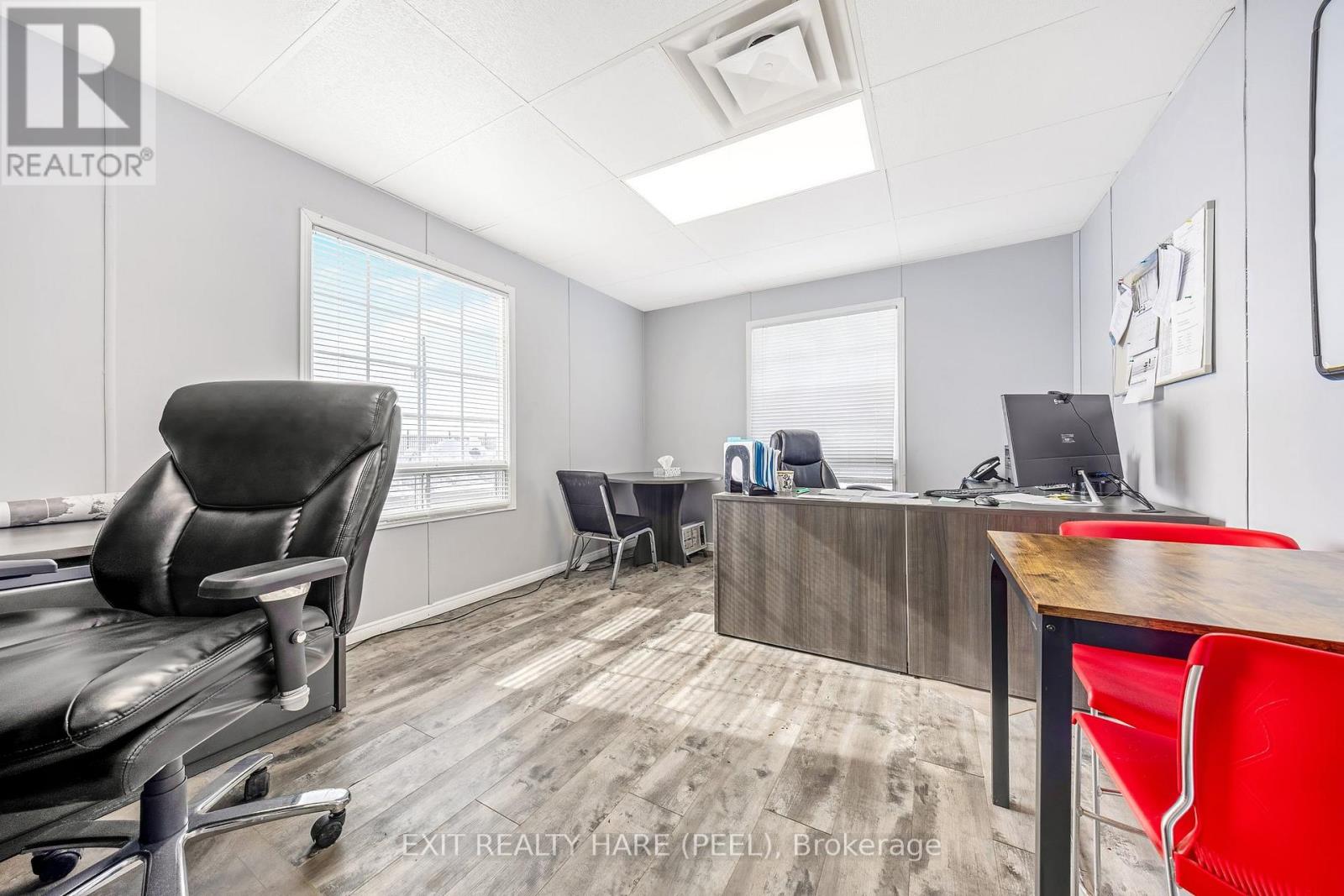 20383 Hurontario Street Property Photo 16