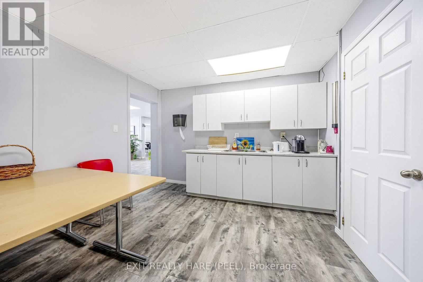 20383 Hurontario Street Property Photo 21