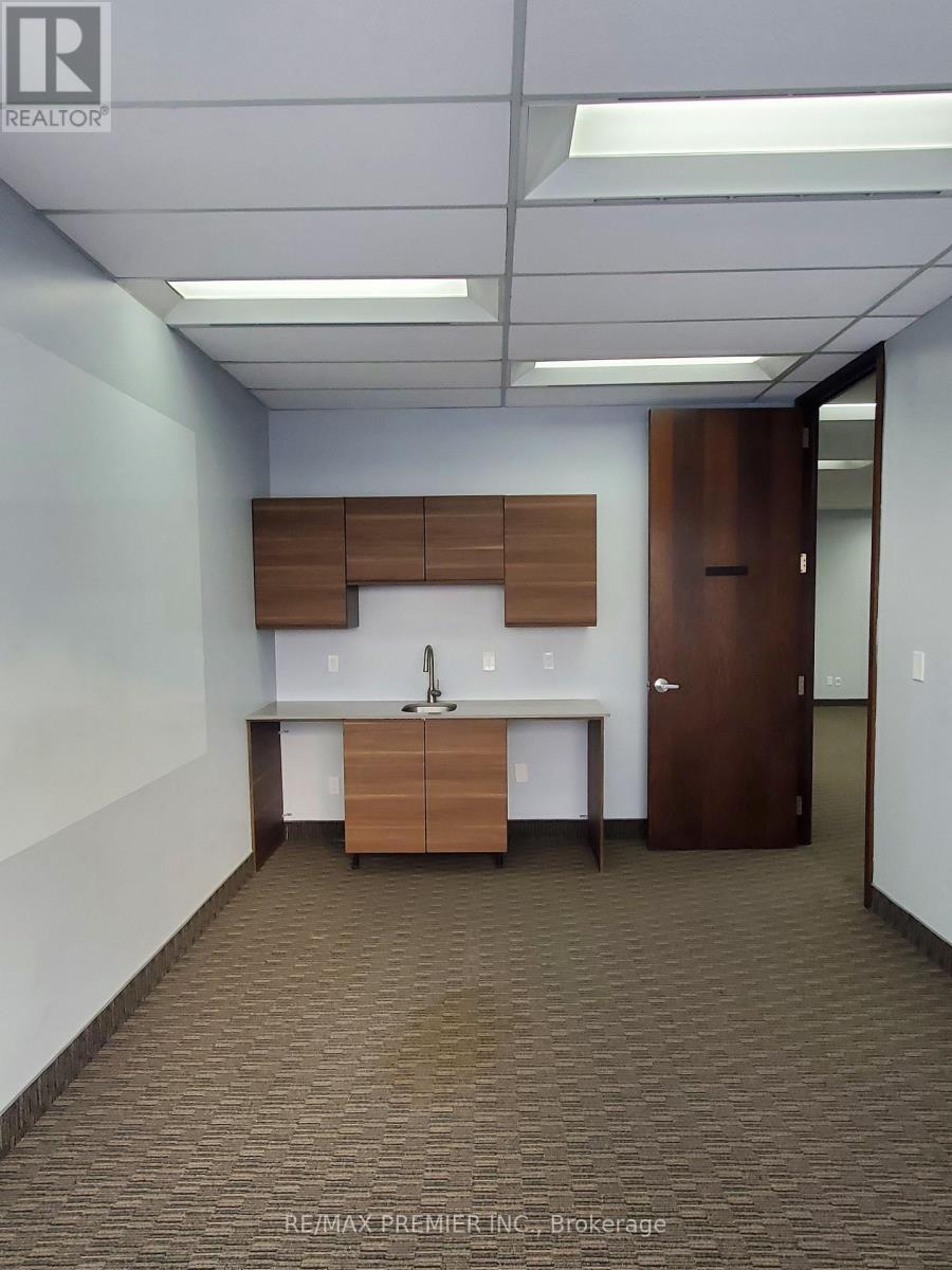 503 - 3200 Dufferin Street Property Photo 11
