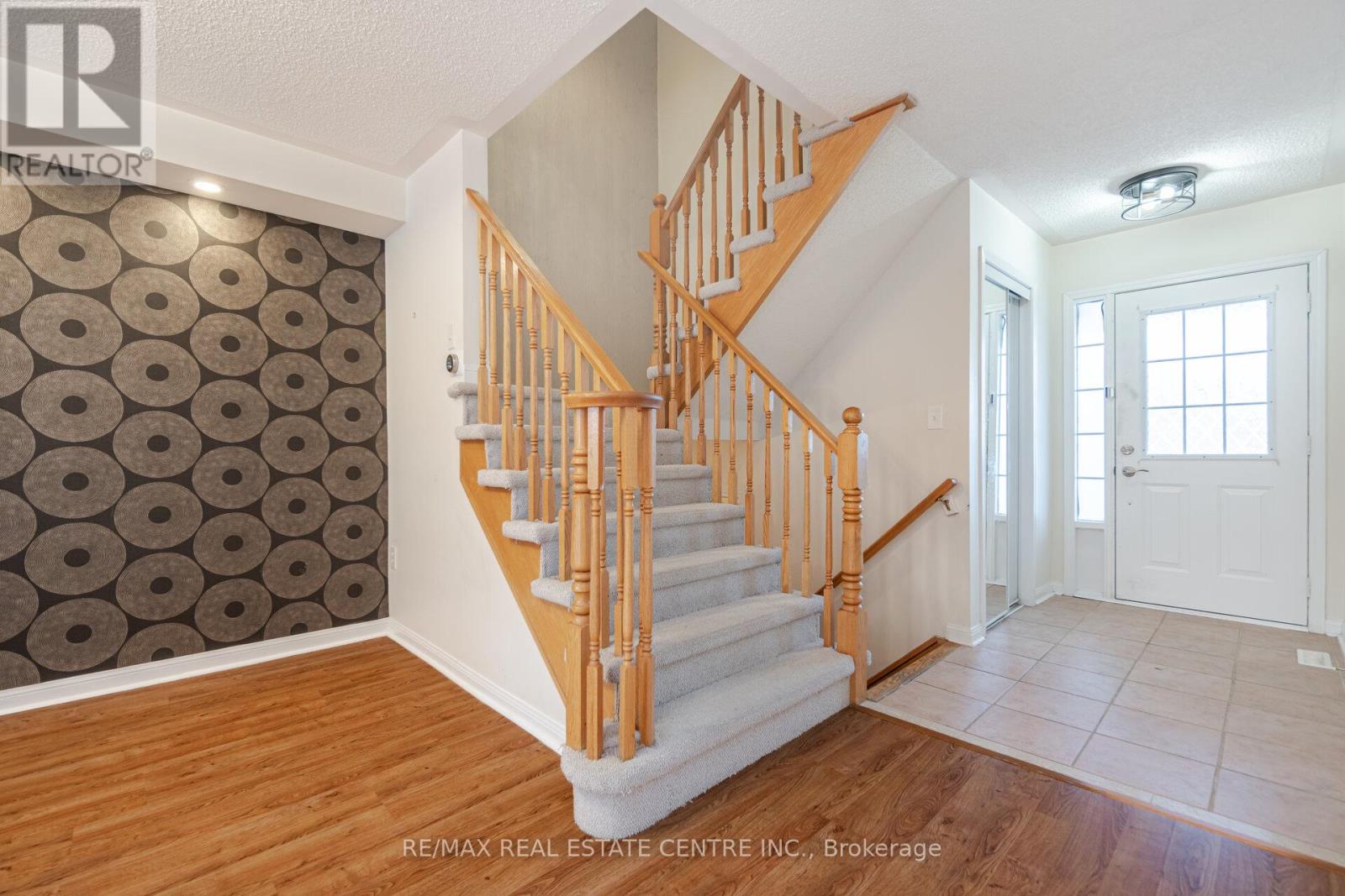 454 Collis Court Property Photo 15