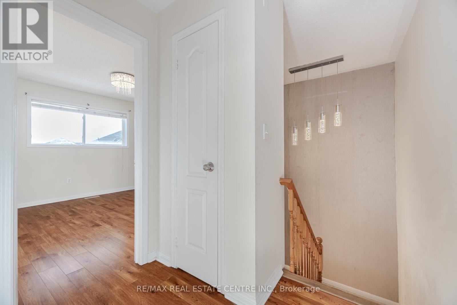 454 Collis Court Property Photo 16