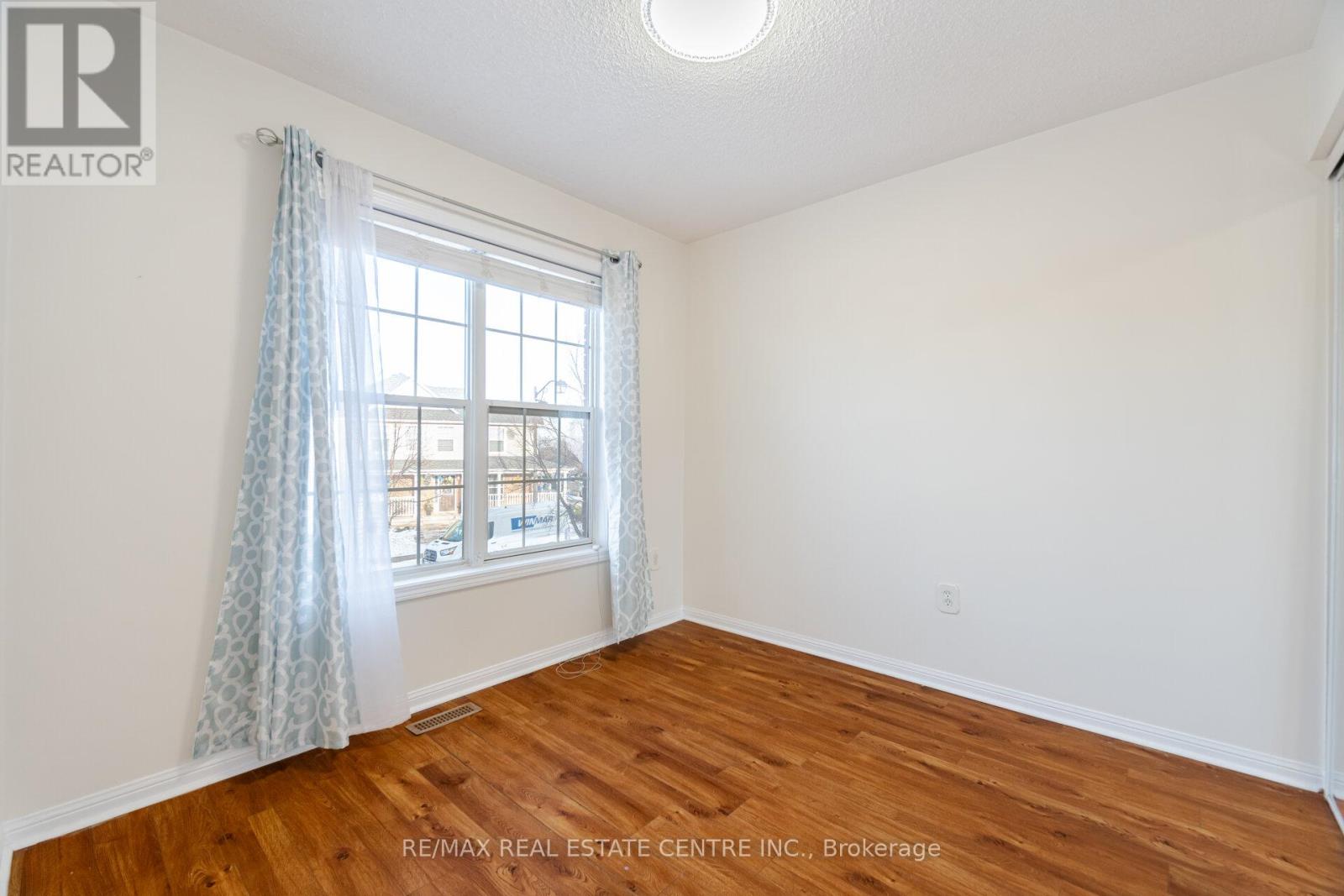 454 Collis Court Property Photo 21
