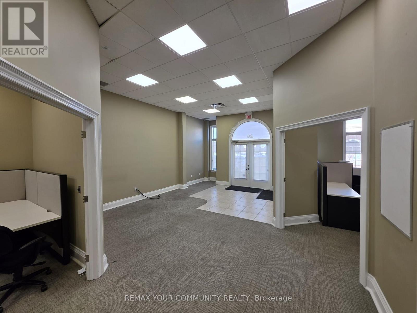 26 - 1525 Cornwall Road Property Photo 2