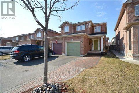 23 LONESTAR CRESCENT Property Photo 1