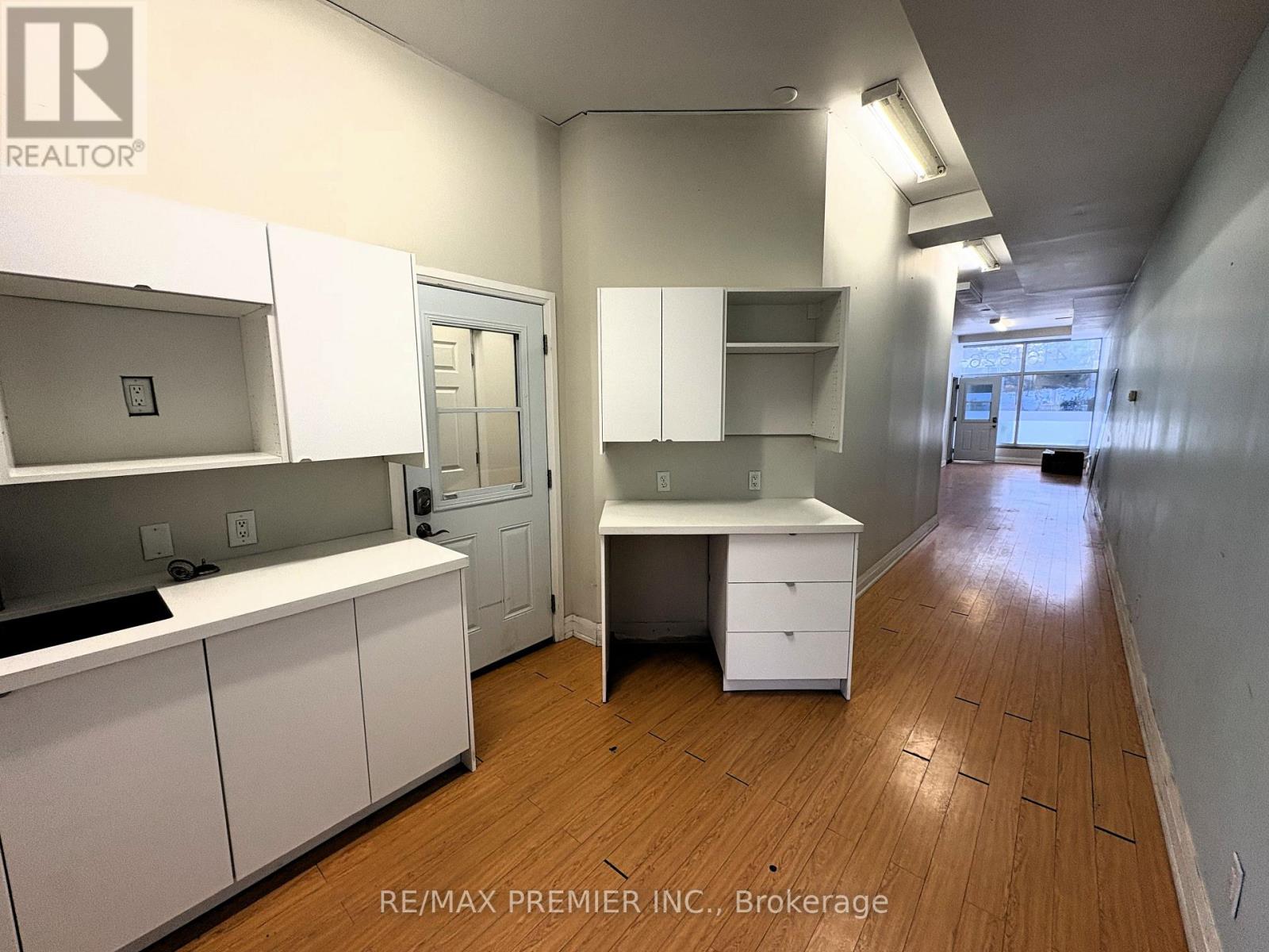 269 Scarlett Road Property Photo 6