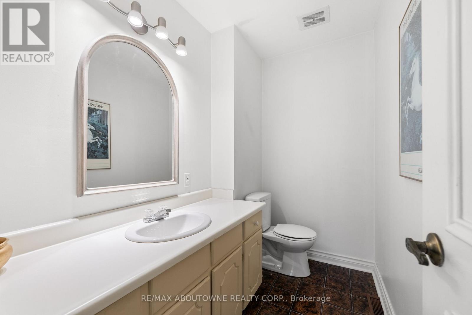 20 Arkendo Drive Property Photo 8