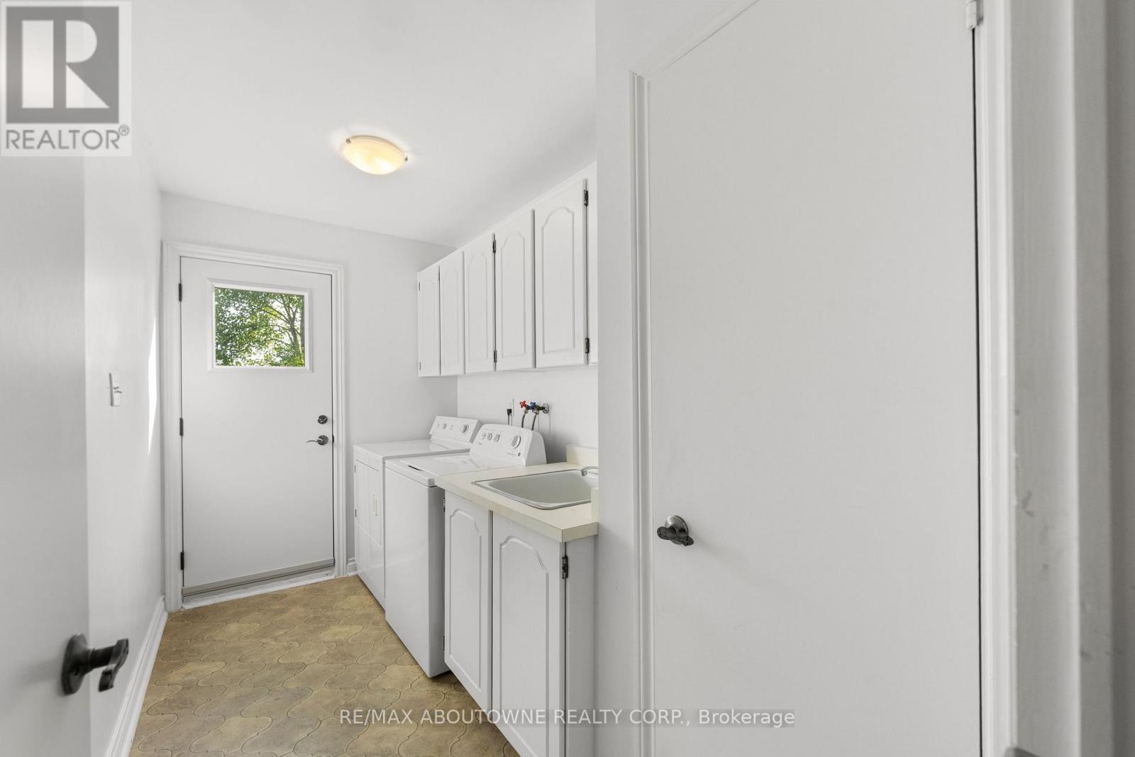 20 Arkendo Drive Property Photo 16