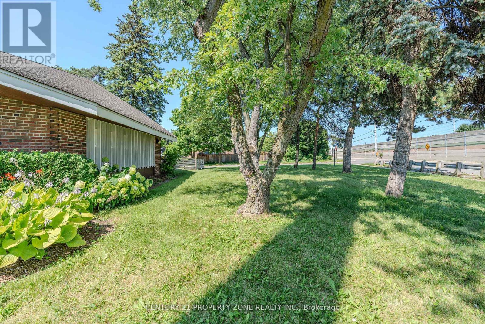 1261 North Sherdian Way Property Photo 28