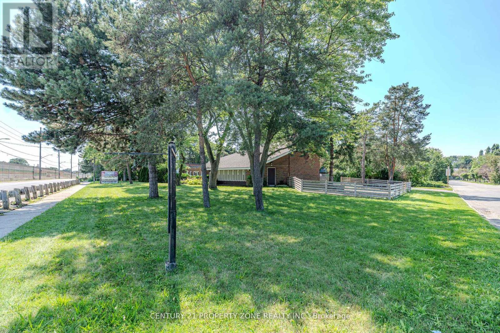 1261 North Sherdian Way Property Photo 33