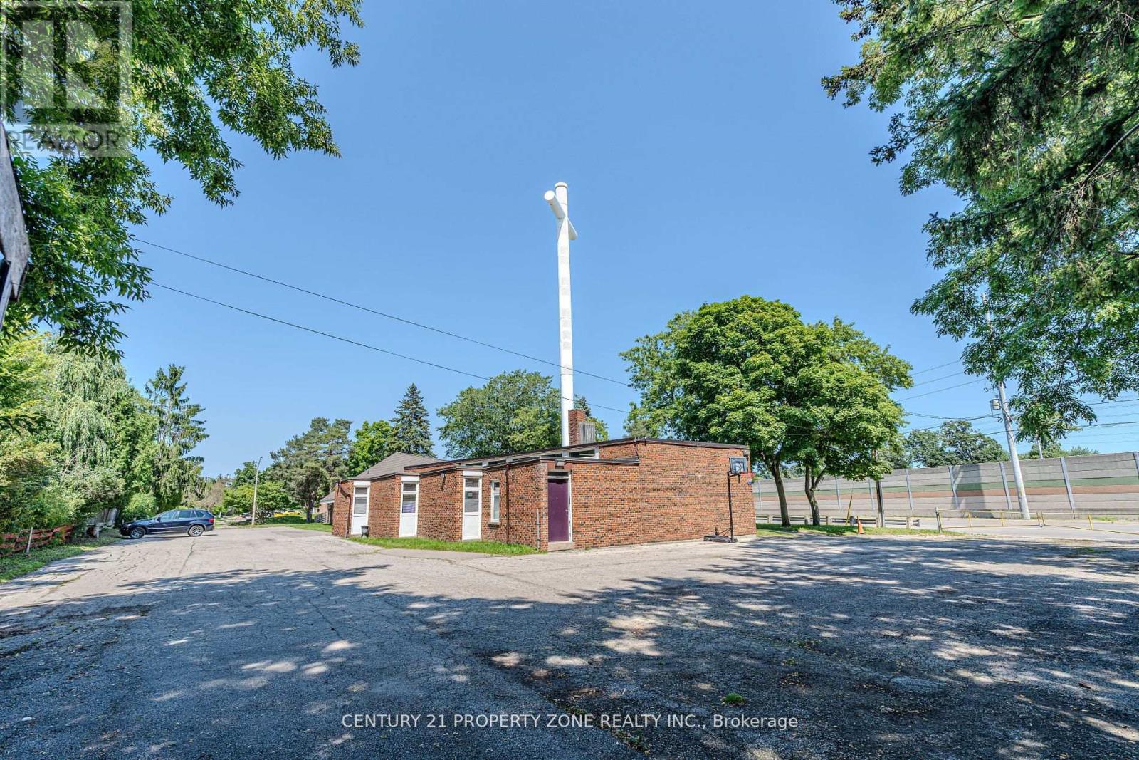1261 North Sherdian Way Property Photo 38