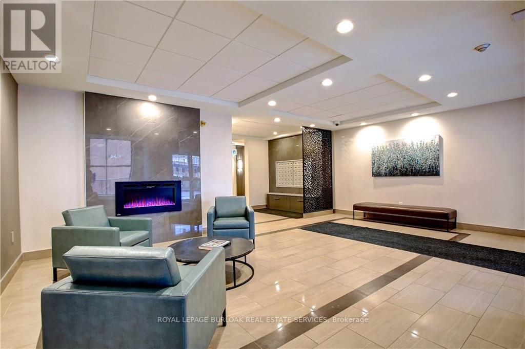 303 - 102 Bronte Road Property Photo 18
