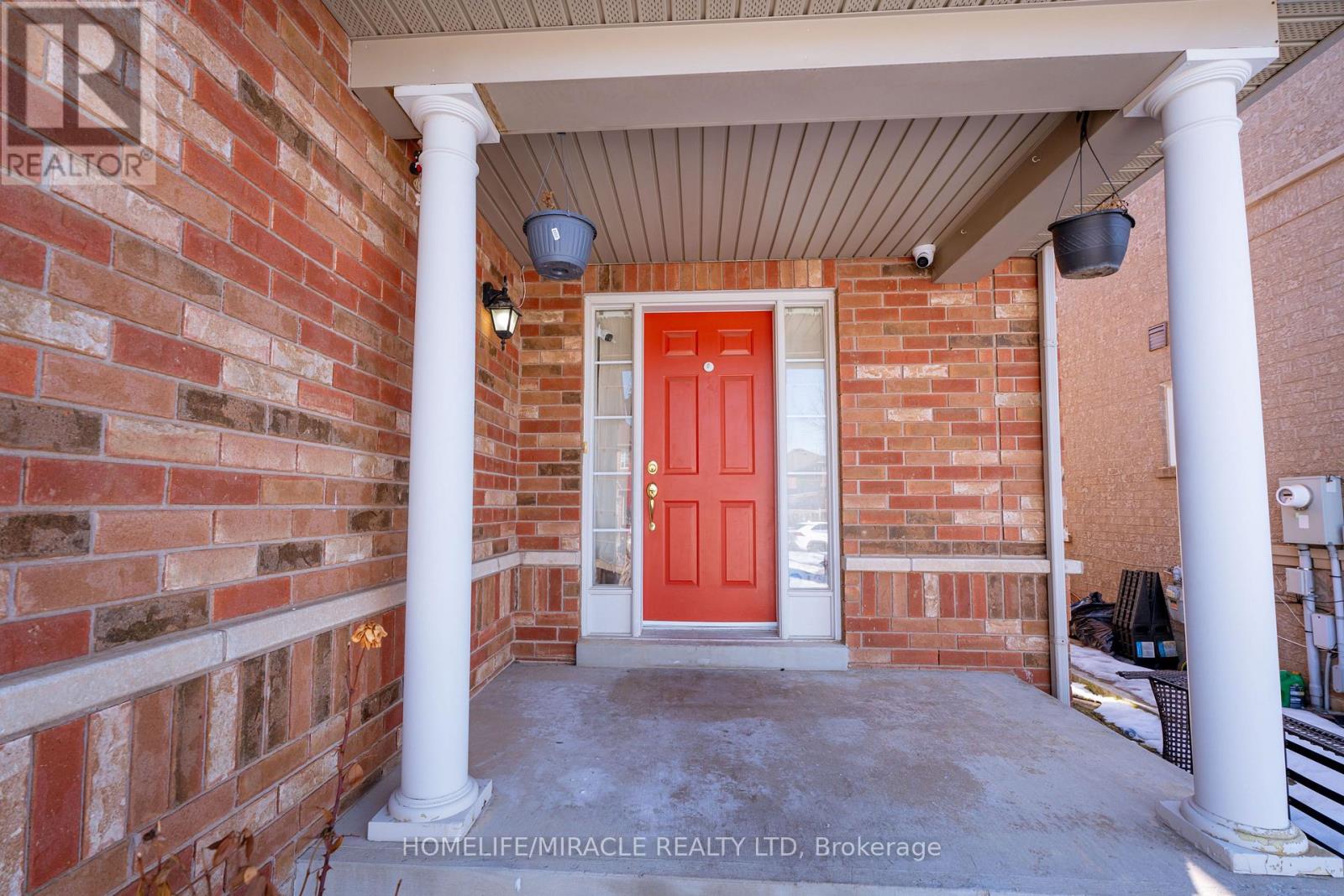 16 Dunure Crescent Property Photo 5