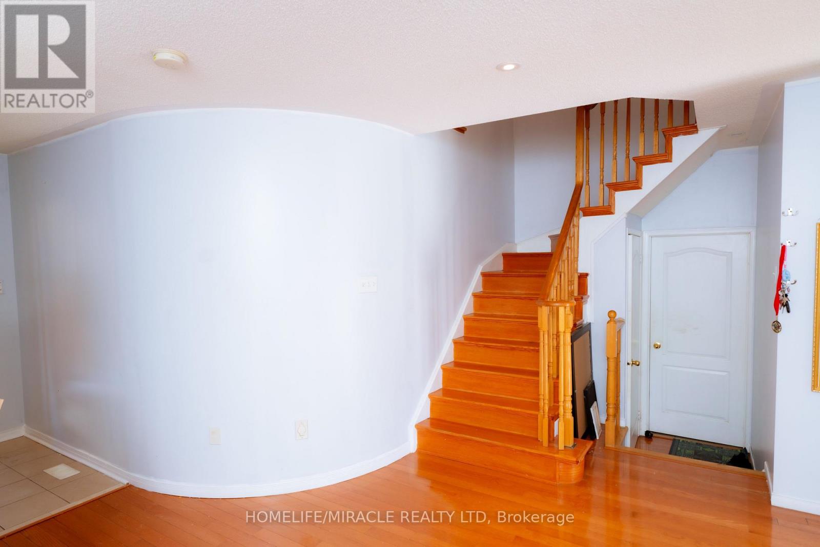 16 Dunure Crescent Property Photo 10