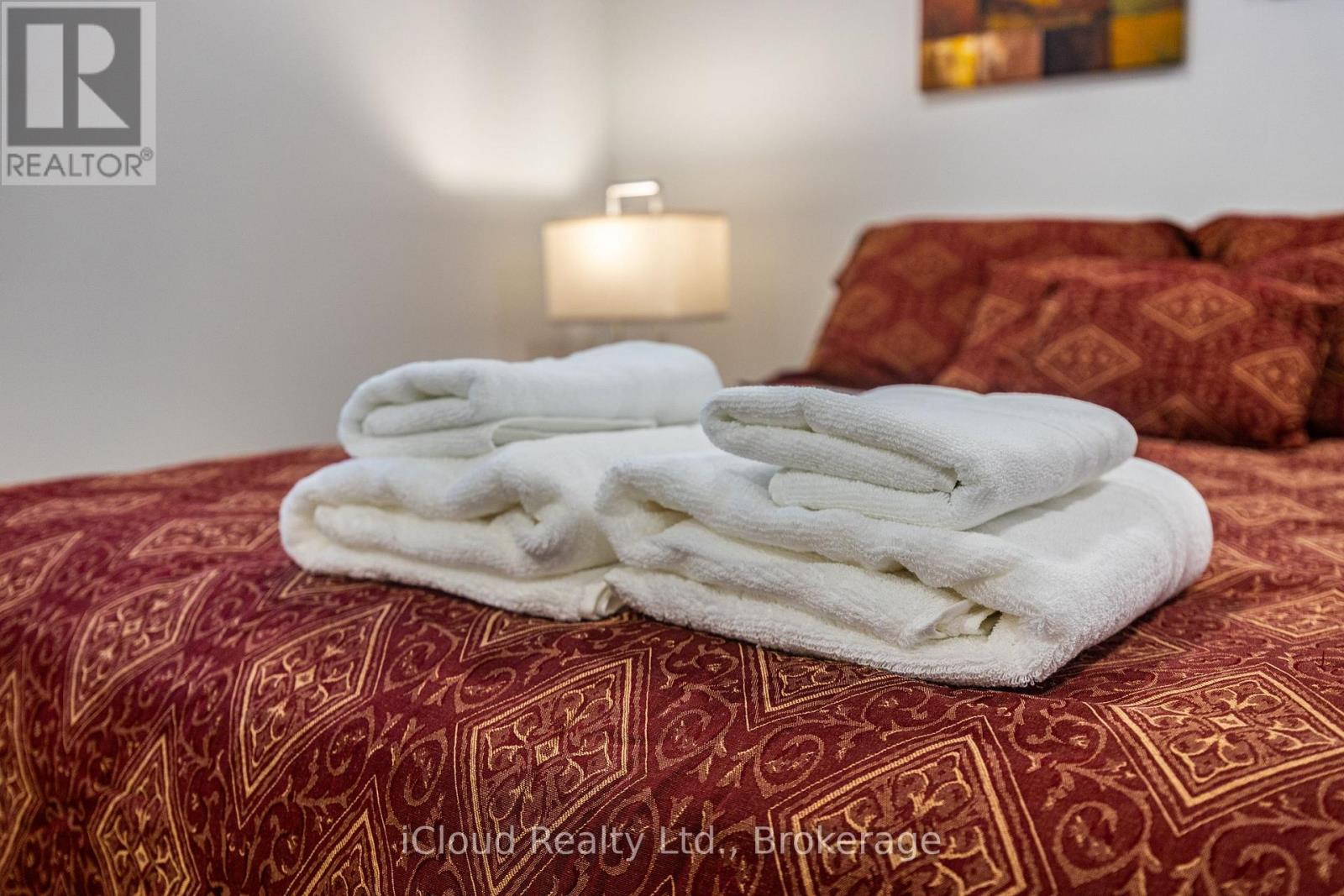 B - 23 Swanhurst Boulevard Property Photo 34